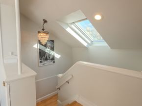 129 Essex St 8, Salem MA 01970