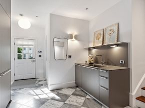 3 Wisteria Ln, Lexington MA 02420