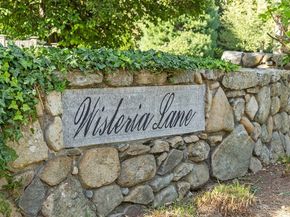 3 Wisteria Ln, Lexington MA 02420