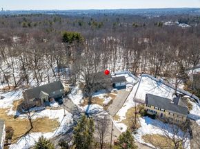35 Hollywood Rd, Winchester MA 01890