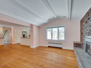 35 Hollywood Rd, Winchester MA 01890