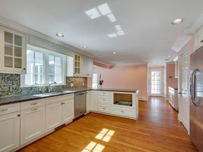 35 Hollywood Rd, Winchester MA 01890