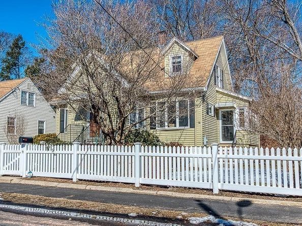 63 Dixon Ave, Dedham MA 02026