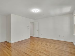 1401 Centre St 1401, Boston MA 02132