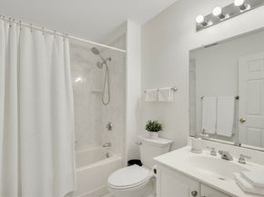 1401 Centre St 1401, Boston MA 02132