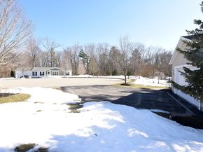 3 Leslie Court, Rockland MA 02370