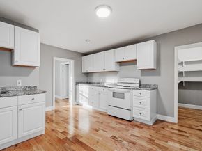 50 Goddard St, Fitchburg MA 01420