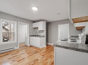 50 Goddard St, Fitchburg MA 01420