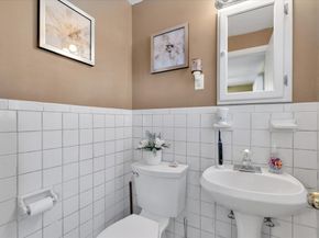 94 Durham Rd 94, Dedham MA 02026