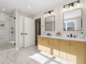 1 Delisio Dr, Andover MA 01810