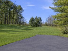 1 Delisio Dr, Andover MA 01810