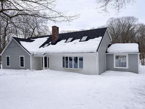 576 Grove St, Framingham MA 01701