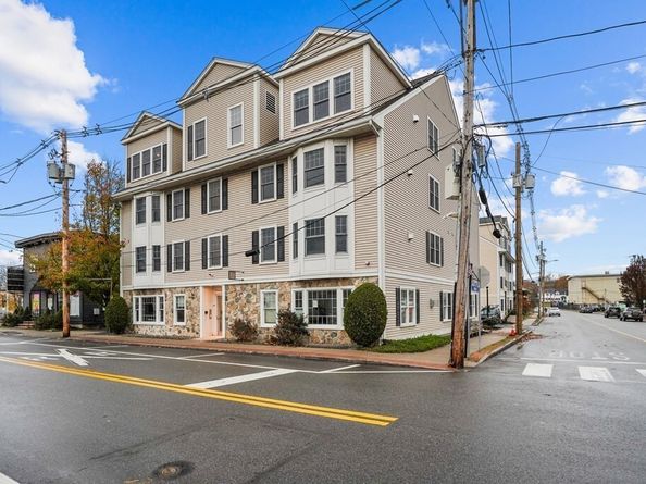 10 Porter St C, Stoughton MA 02072