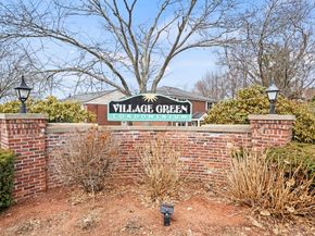 38 Village Green Dr 77, North Andover MA 01845