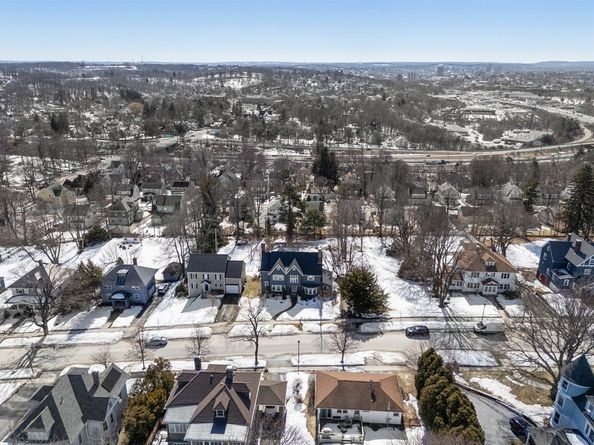 25 Kenwood Ave, Worcester MA 01605