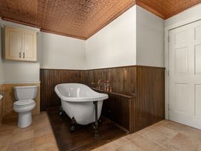 553 Monponsett St, Halifax MA 02338