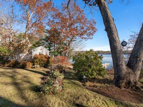 553 Monponsett St, Halifax MA 02338