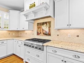 10 Crisileo Way, Canton MA 02021