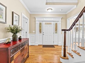 10 Crisileo Way, Canton MA 02021