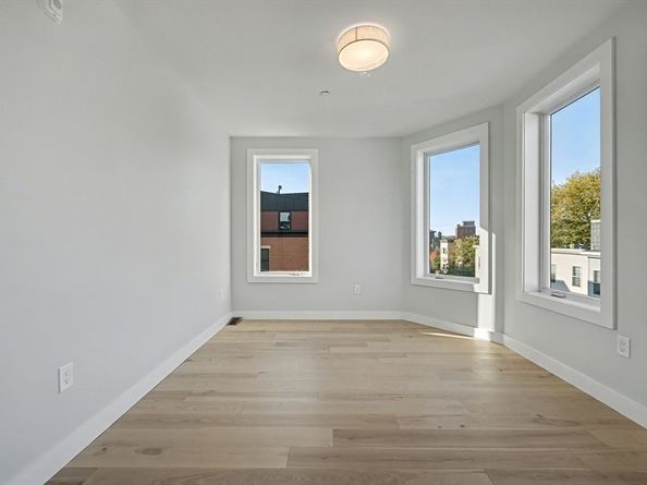 181 Maverick Street PH1, Boston MA 02128