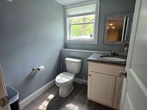 35 J Davis, Charlton MA 01507