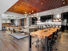 133 Seaport Blvd 1719, Boston MA 02210