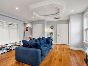 14 Farragut Ave. 1, Somerville MA 02144