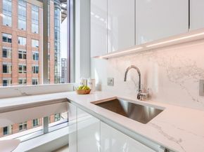 135 Seaport Blvd 1712, Boston MA 02210