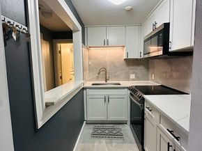 8 Tara Dr 5, Weymouth MA 02188