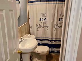 20-22 Bacon Street, Oxford MA 01540