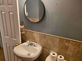 20-22 Bacon Street, Oxford MA 01540