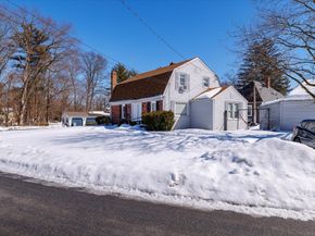 20-22 Bacon Street, Oxford MA 01540