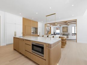 28 Dorothy Rd, Newton MA 02459