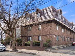 84 Grant St 12, Somerville MA 02145