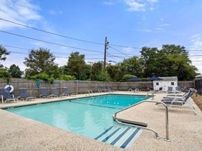 20 Whitman Rd 21, Waltham MA 02453