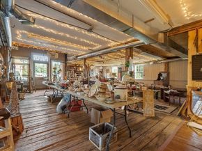 79 Central St, Berlin MA 01503