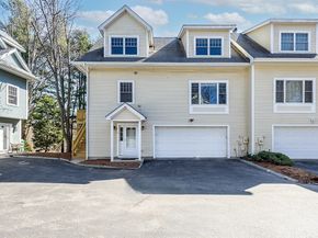 81 Beecher Pl 81, Newton MA 02459