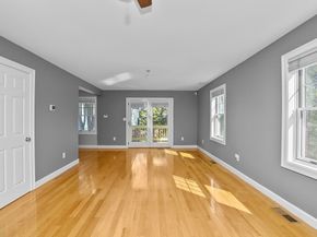 81 Beecher Pl 81, Newton MA 02459