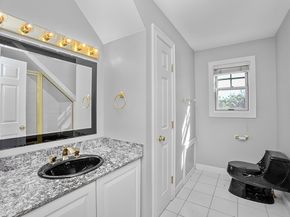 81 Beecher Pl 81, Newton MA 02459