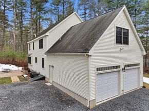 107 Henry St, Uxbridge MA 01569