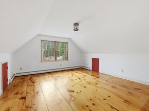 107 Henry St, Uxbridge MA 01569