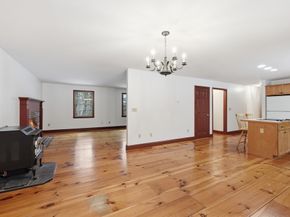 107 Henry St, Uxbridge MA 01569