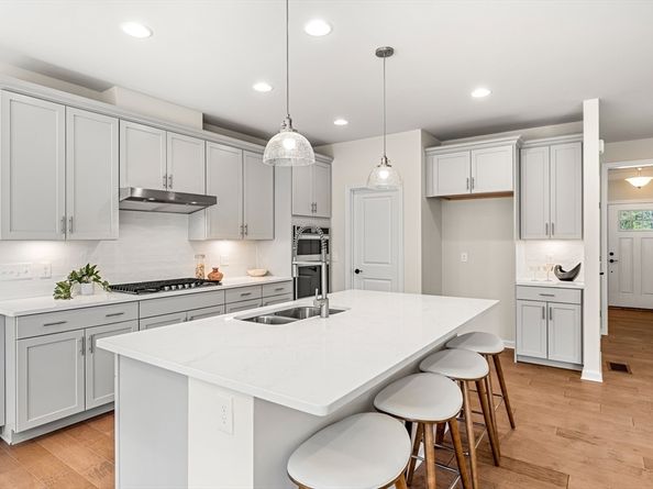 25 Sandtrap Circle 08, Walpole MA 02081