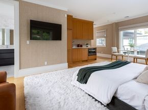 80 Dudley Street, Brookline MA 02445