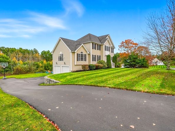 185 Prairie St, Northbridge MA 01534