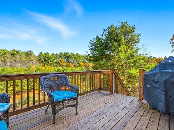 185 Prairie St, Northbridge MA 01534