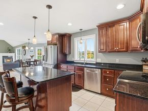 185 Prairie St, Northbridge MA 01534