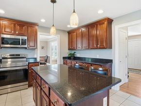 185 Prairie St, Northbridge MA 01534