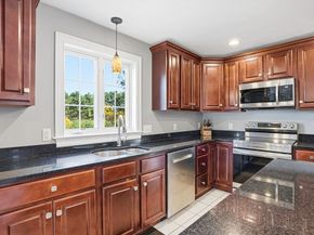 185 Prairie St, Northbridge MA 01534