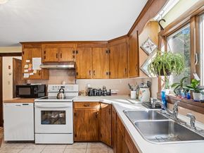 39 Mechanic St, Upton MA 01568